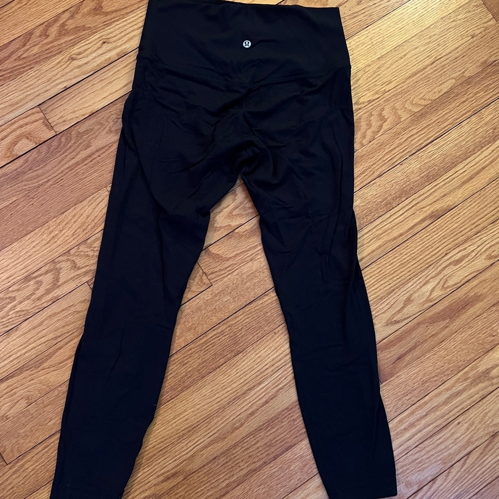 Black Lululemon Align leggings